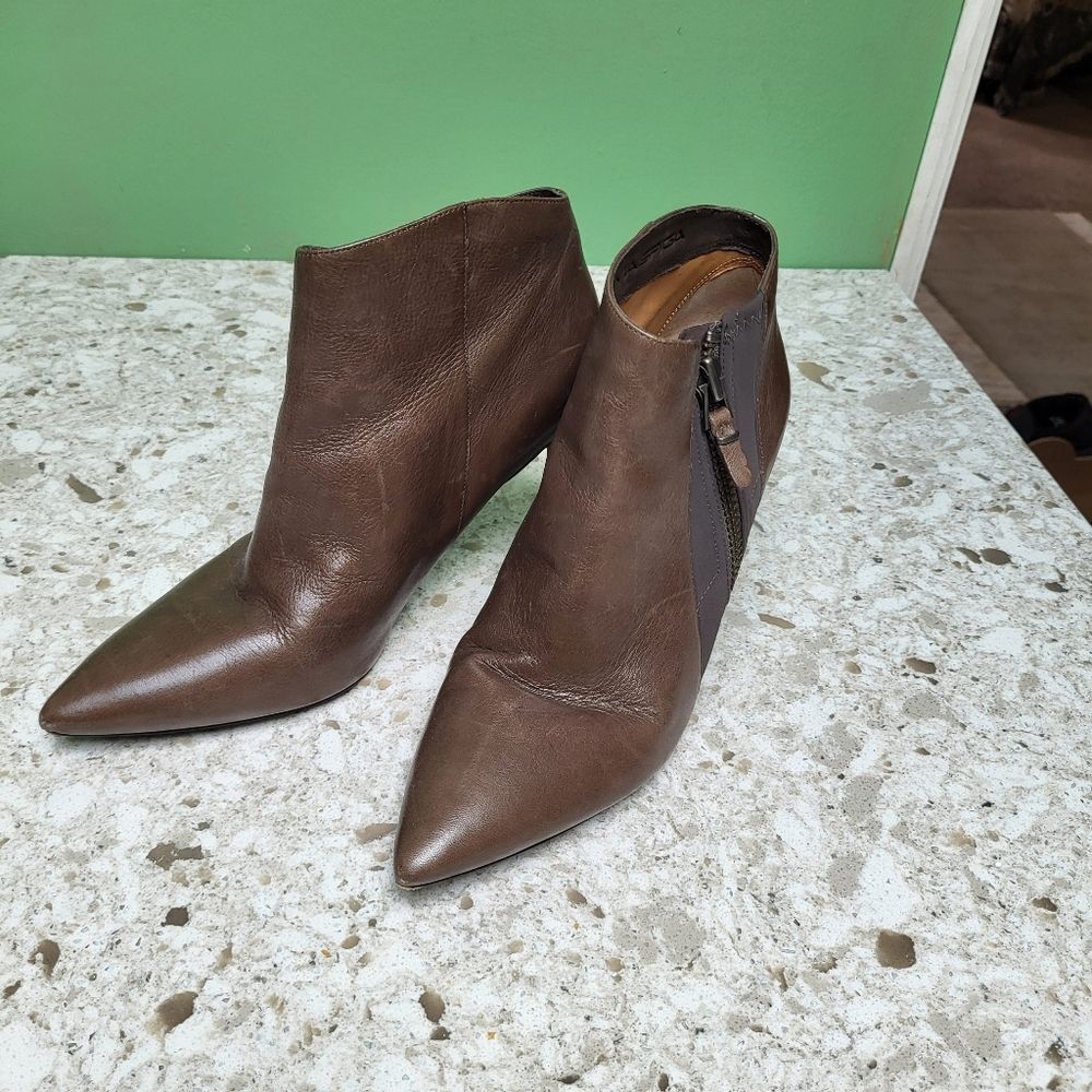 Via Spiga Taupe Leather Ankle Boots